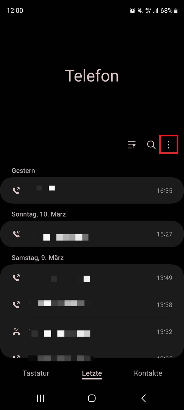 Screenshot von Telefon-App mit Markierung von „Weitere Optionen“