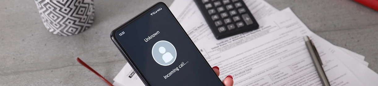 Nummer unterdrücken iPhone(© AdobeStock, Boris)
Nummer unterdrücken iPhone
